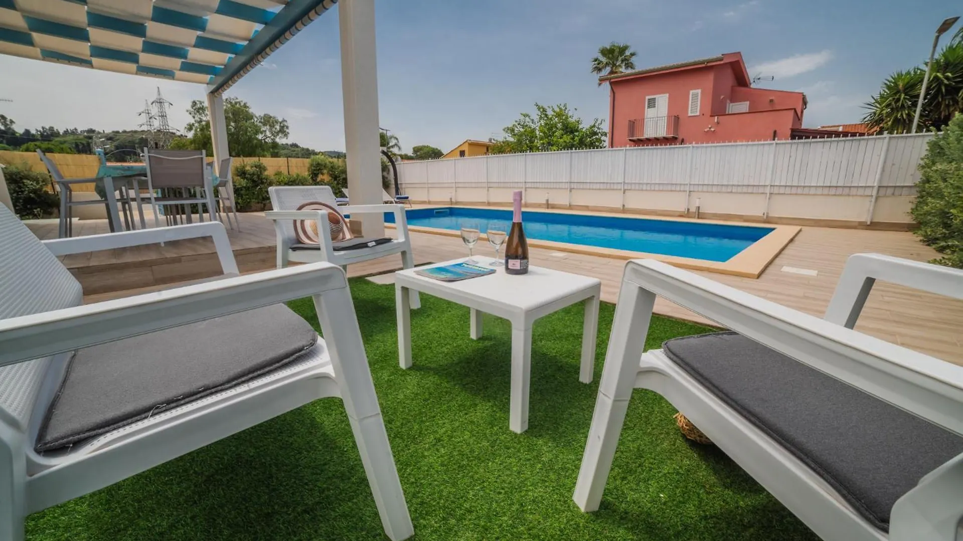 Villa Capri Campofelice Di Roccella Italy