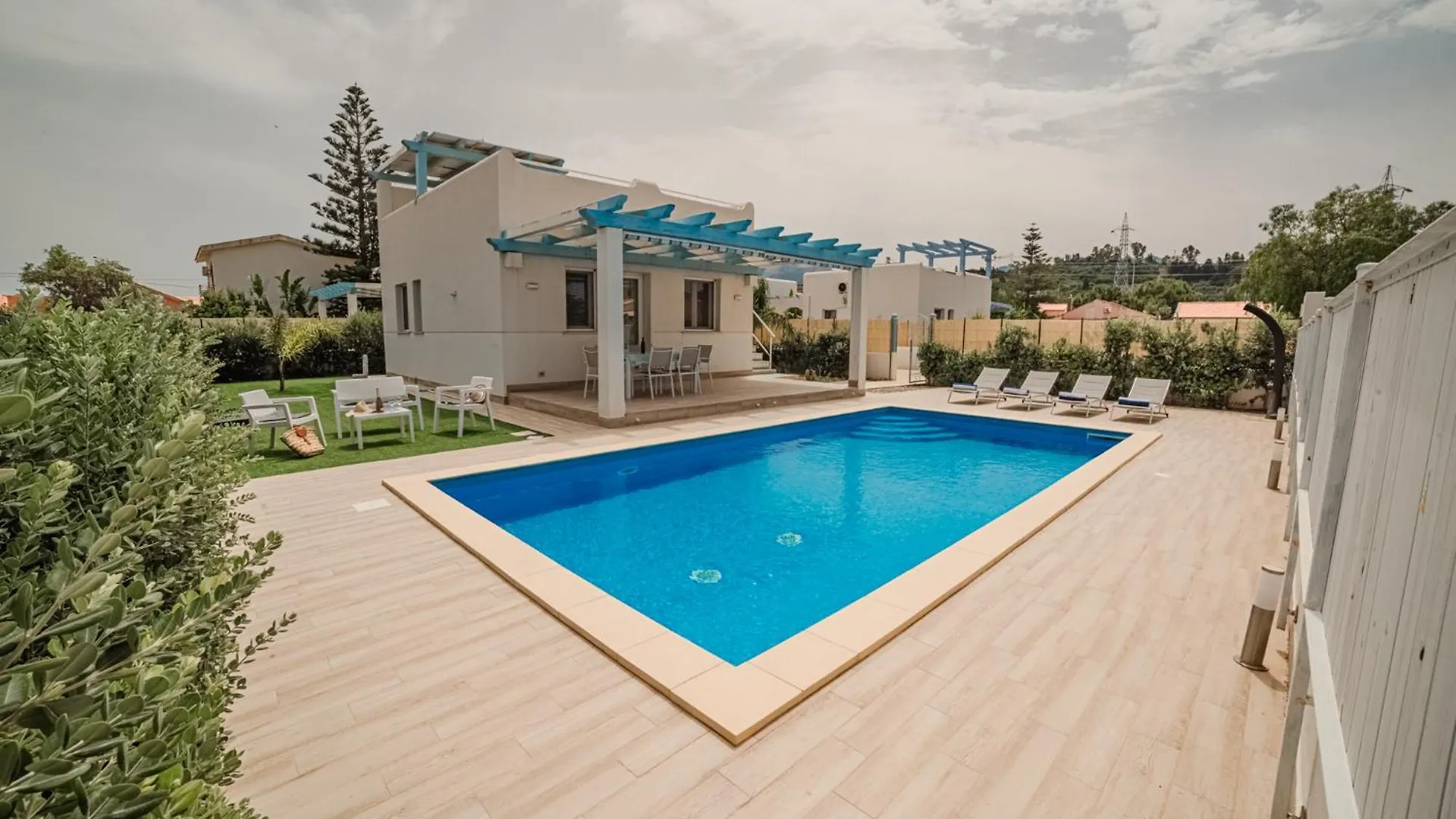 Villa Capri Campofelice Di Roccella Italy